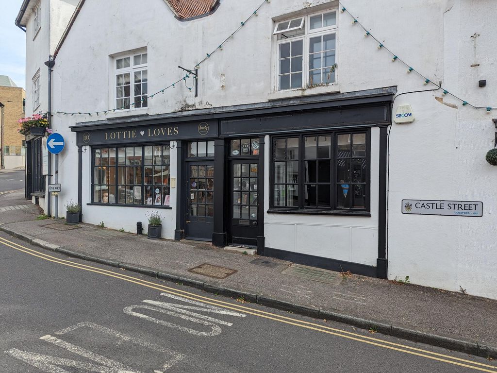 Retail premises for sale in Castle Street, Guildford GU1, £295,000