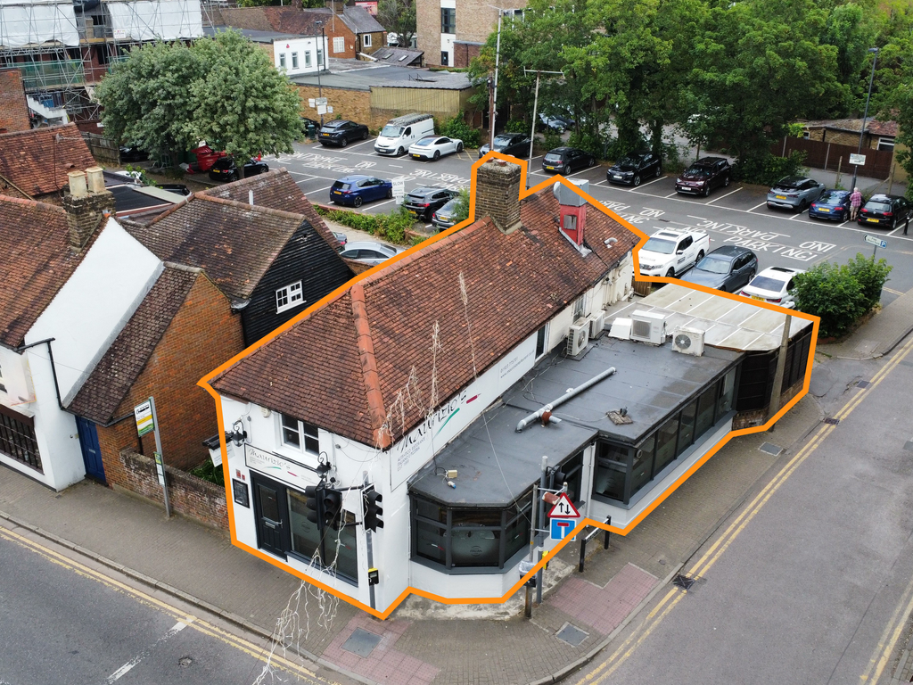 Retail premises for sale in Church Street, Rickmansworth WD3, £700,000