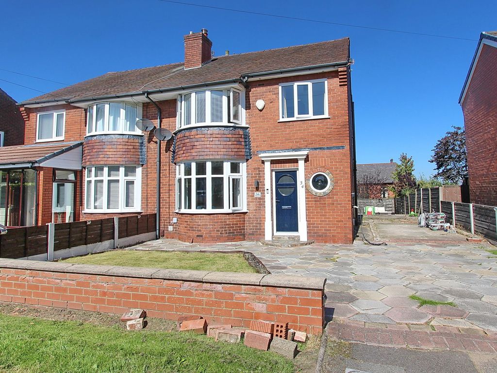 3 bed semi-detached house for sale in Wingate Drive, Whitefield M45, £300,000