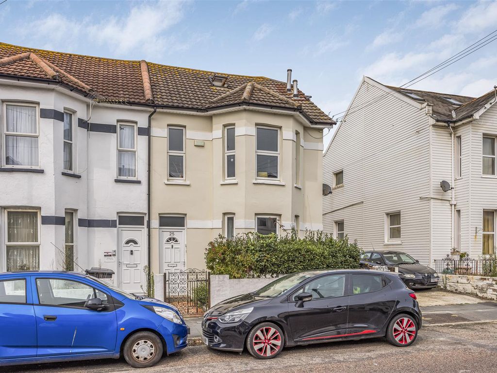 3 bed maisonette for sale in Southcote Road, Bournemouth BH1, £240,000