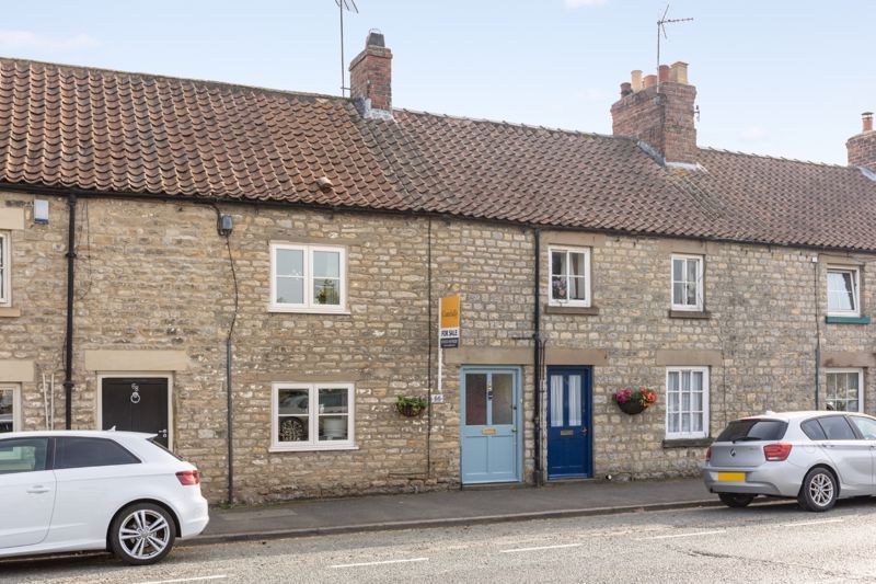 2 bed terraced house for sale in Bondgate, Helmsley, York YO62, £269,950