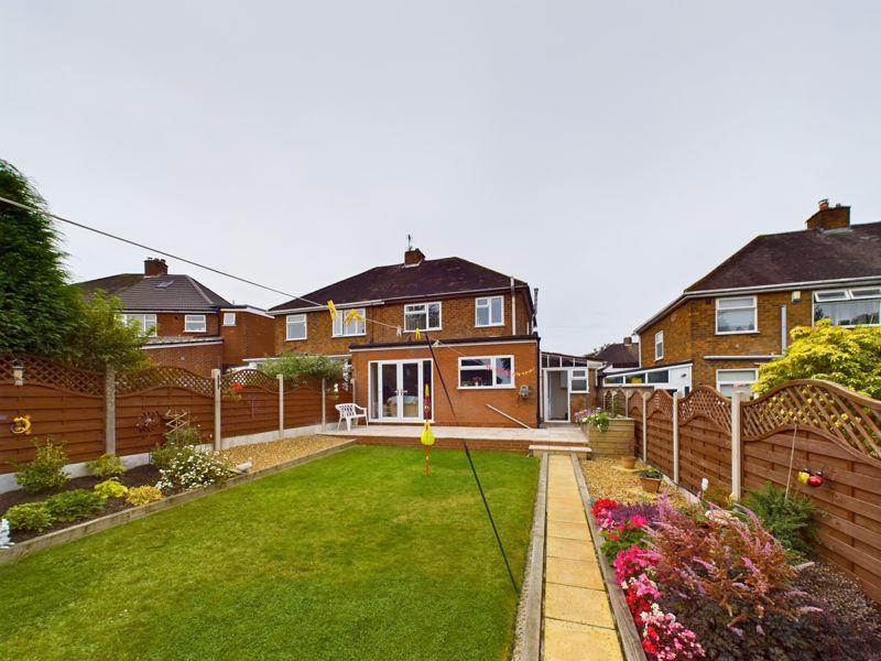 3 bed semi-detached house for sale in Apsley Road, Oldbury B68, £305,000