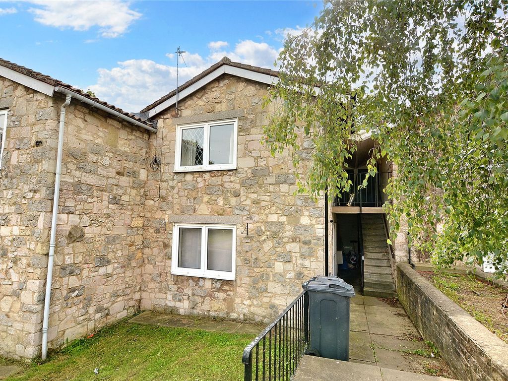 1 bed flat for sale in Rockcliff Court, Tadcaster, North Yorkshire LS24, £100,000