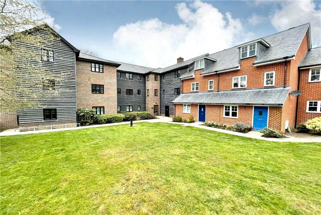 2 bed flat for sale in Mill Place, Micheldever Station, Winchester SO21, £47,500