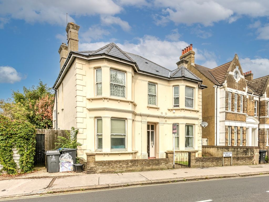 1 bed flat for sale in Moreton Road, South Croydon CR2, £200,000