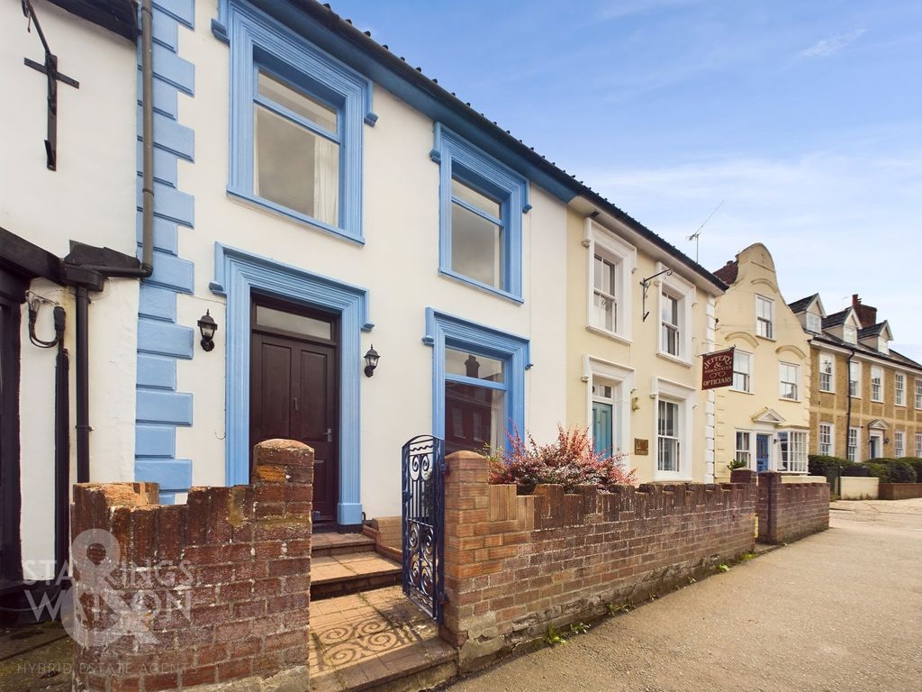 3 bed terraced house for sale in Old Market Place, Harleston IP20, £225,000
