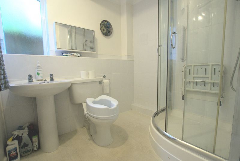 1 bed flat for sale in Croad Court, High Street, Fareham PO16, £145,000