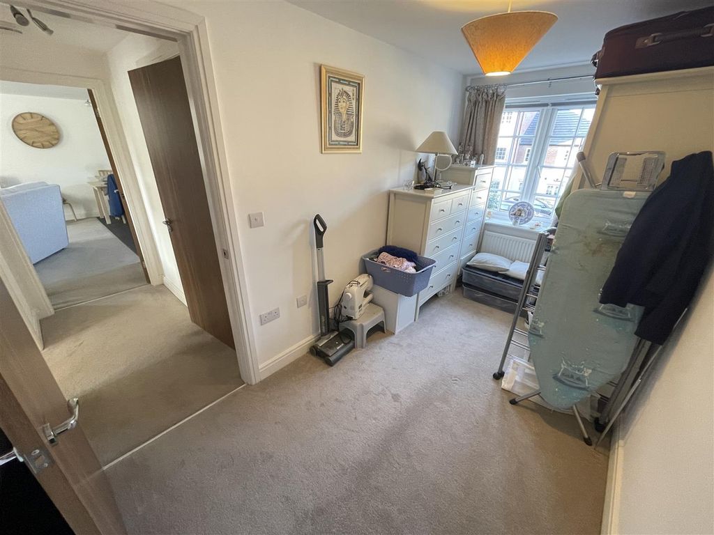 2 bed flat for sale in Butterworth Road, Winnington Village, Northwich CW8, £130,000