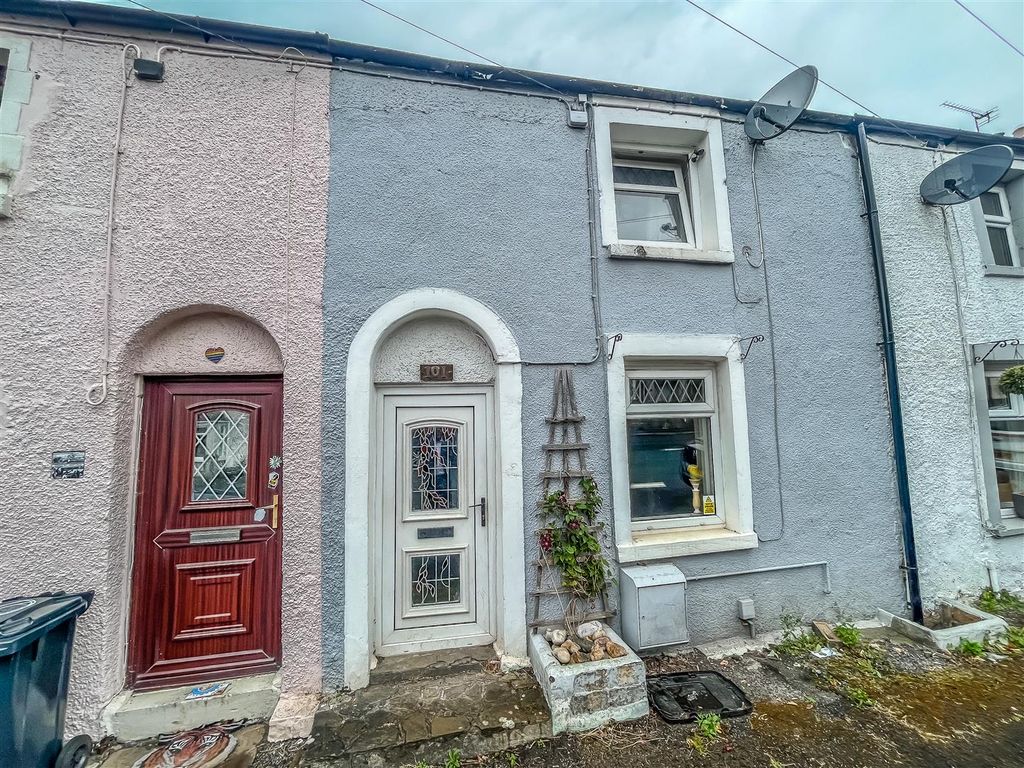 2 bed cottage for sale in Tregwilym Road, Rogerstone, Newport NP10, £145,000