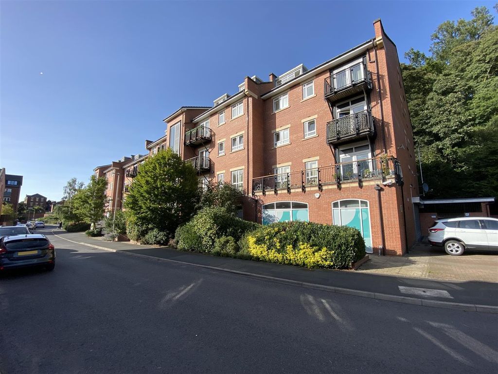 1 bed flat for sale in Mill Green, Congleton CW12, £60,000