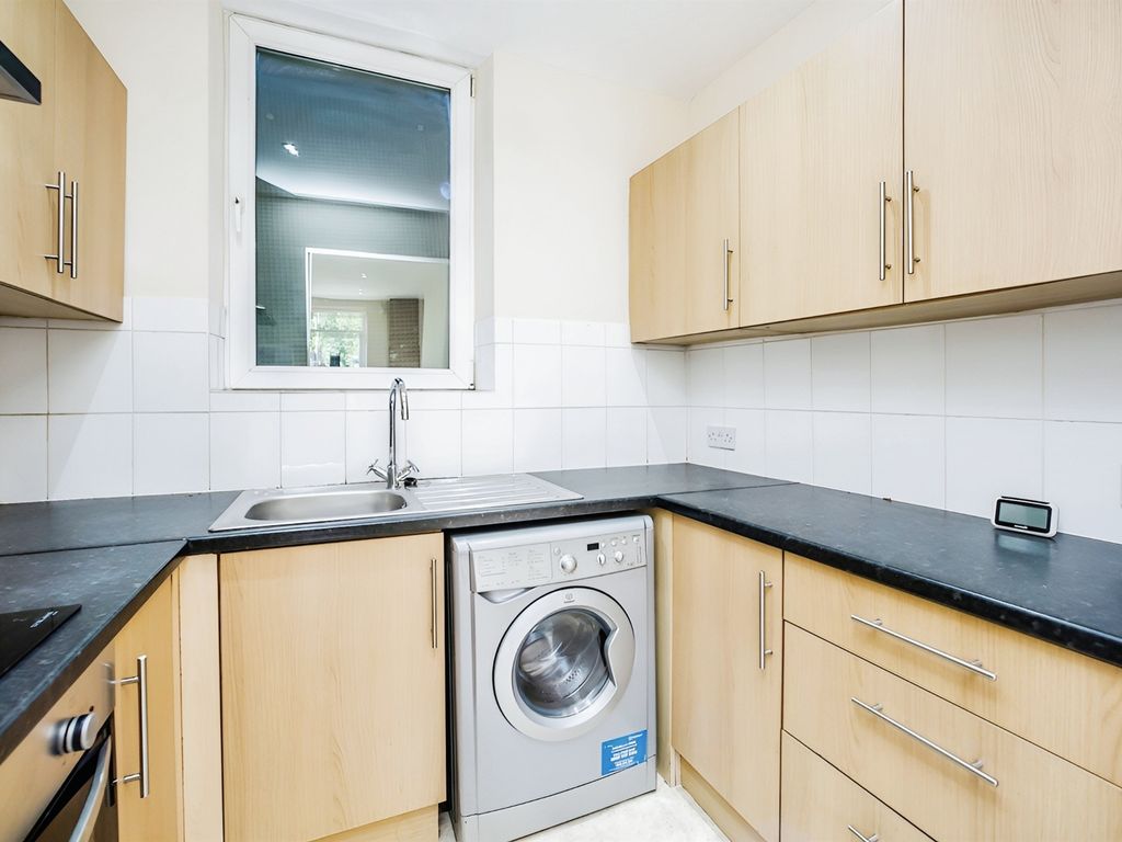 2 bed terraced house for sale in Salterhebble Hill, Halifax HX3, £85,000