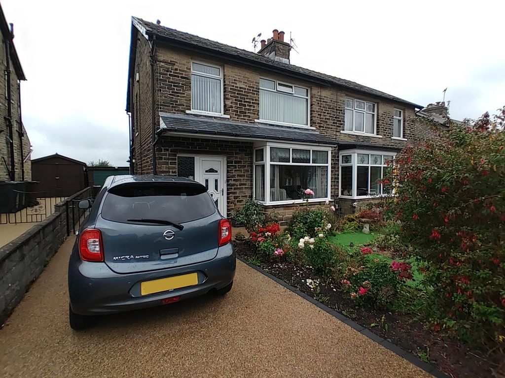 3 bed semi-detached house for sale in Fieldway, Clayton, Bradford BD14, £220,000