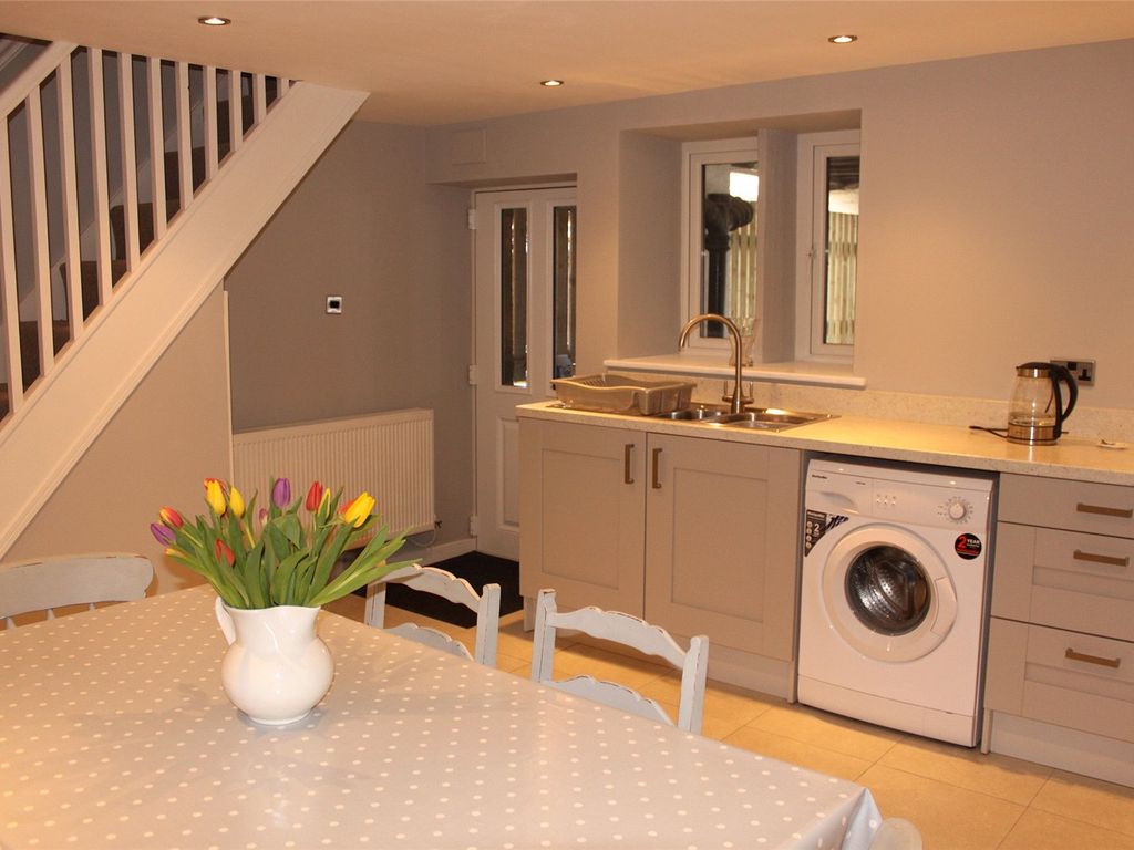 1 bed terraced house for sale in Chew Valley Road, Greenfield, Saddleworth OL3, £179,950