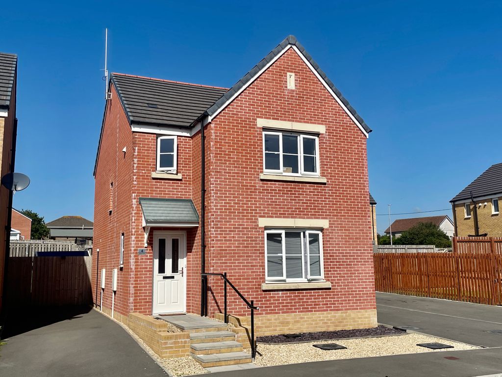 3 bed detached house for sale in Maes Y Glo, Llanelli SA14, £254,999