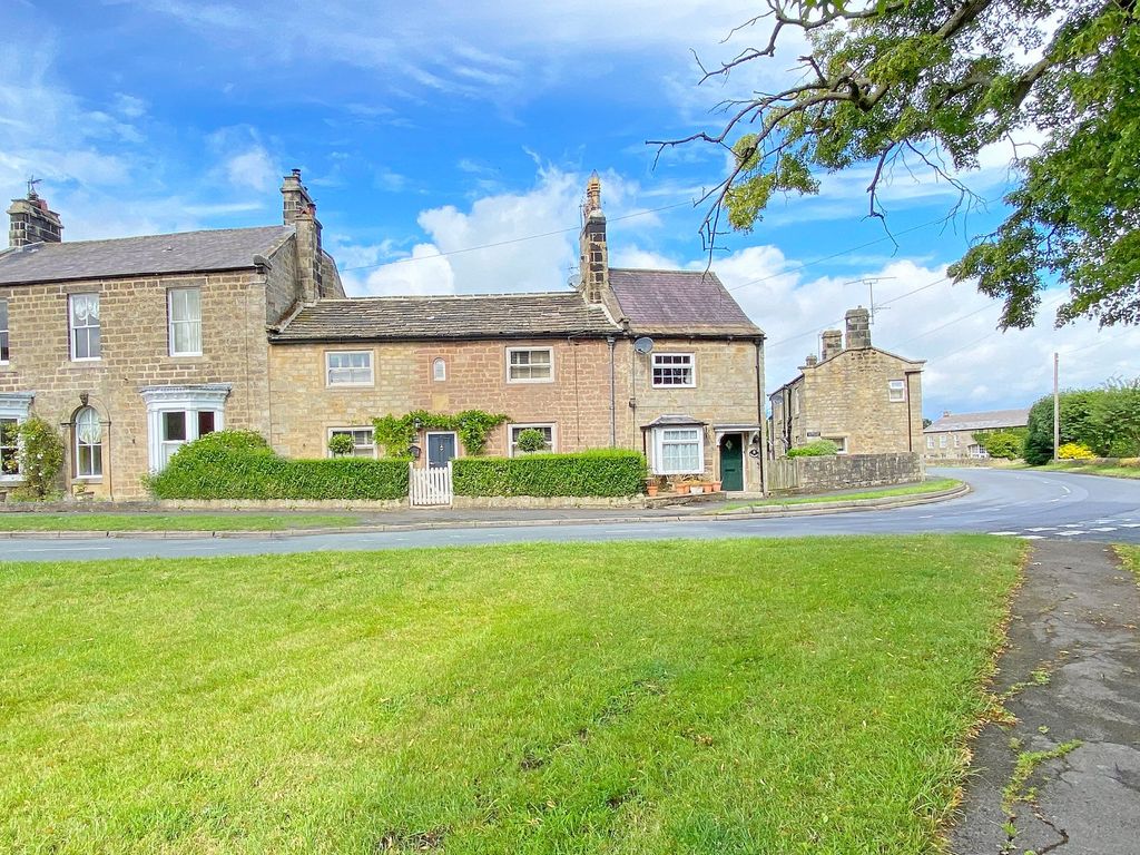 2 bed cottage for sale in Green View, High Street, Hampsthwaite HG3, £240,000