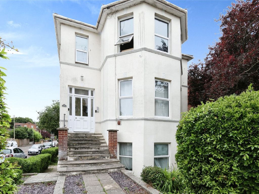 1 bed flat for sale in Southcote Road, Bournemouth BH1, £120,000