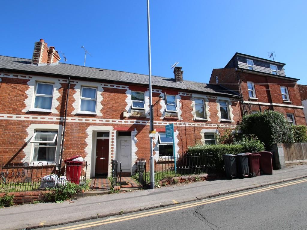 3 bed terraced house for sale in Southampton Street, Reading RG1, £300,000