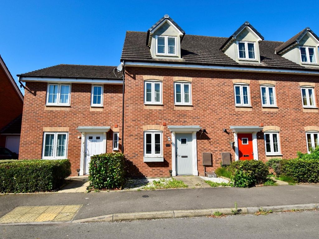 3 bed town house for sale in Coopers Meadow, Keresley End, Coventry CV7, £230,000