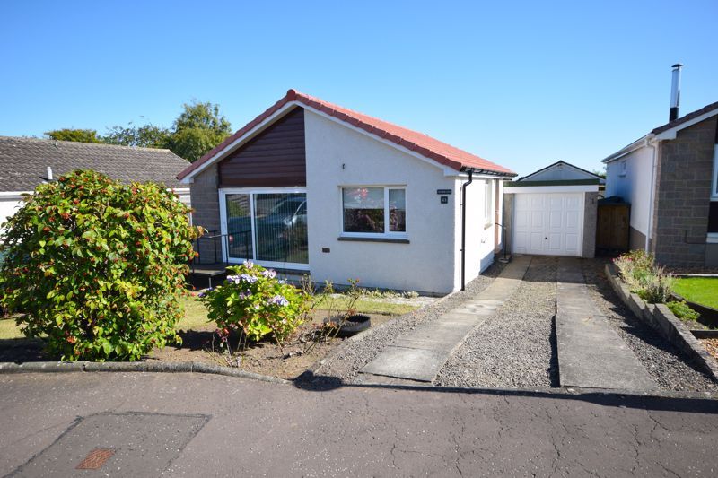 2 bed bungalow for sale in Moray Court, Auchtertool, Kirkcaldy KY2, £159,950