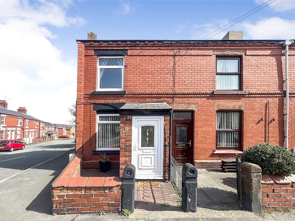 2 bed end terrace house for sale in King Street, Leeswood, Mold, Flintshire CH7, £146,500