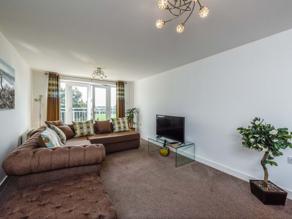 2 bed flat for sale in Crosby, Liverpool L23, £230,000