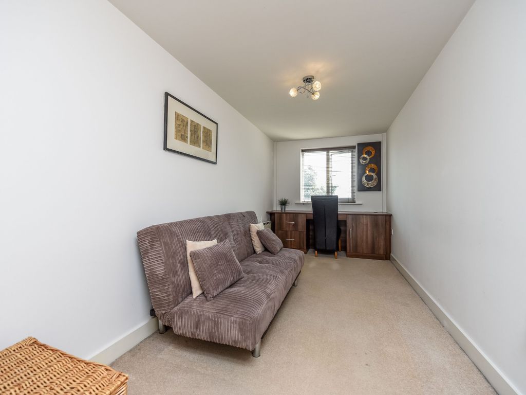 2 bed flat for sale in Crosby, Liverpool L23, £230,000