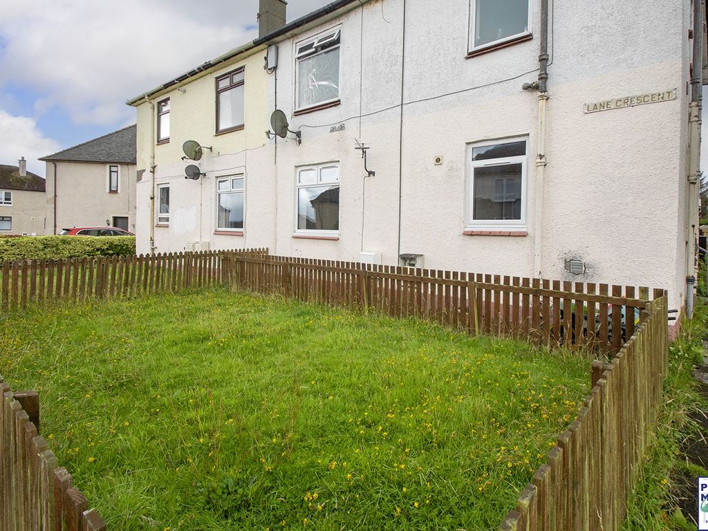 2 bed flat for sale in Lane Cresent, Drongan KA6, £39,999