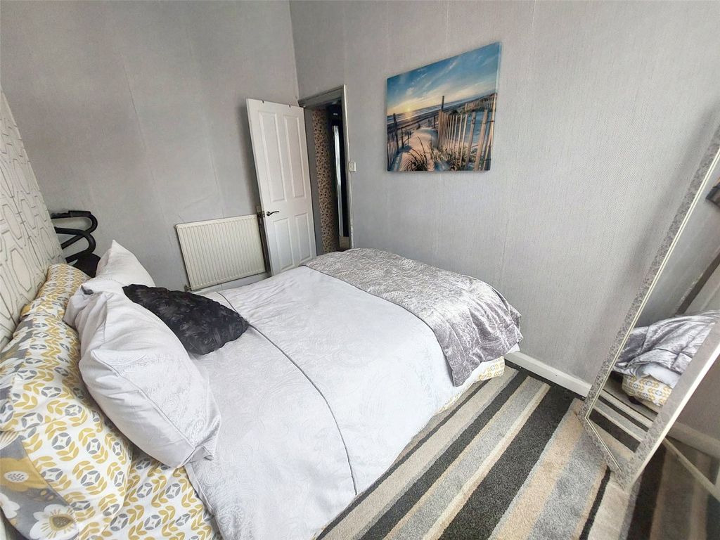 3 bed terraced house for sale in Bloxcidge Street, Oldbury, West Midlands B68, £170,000