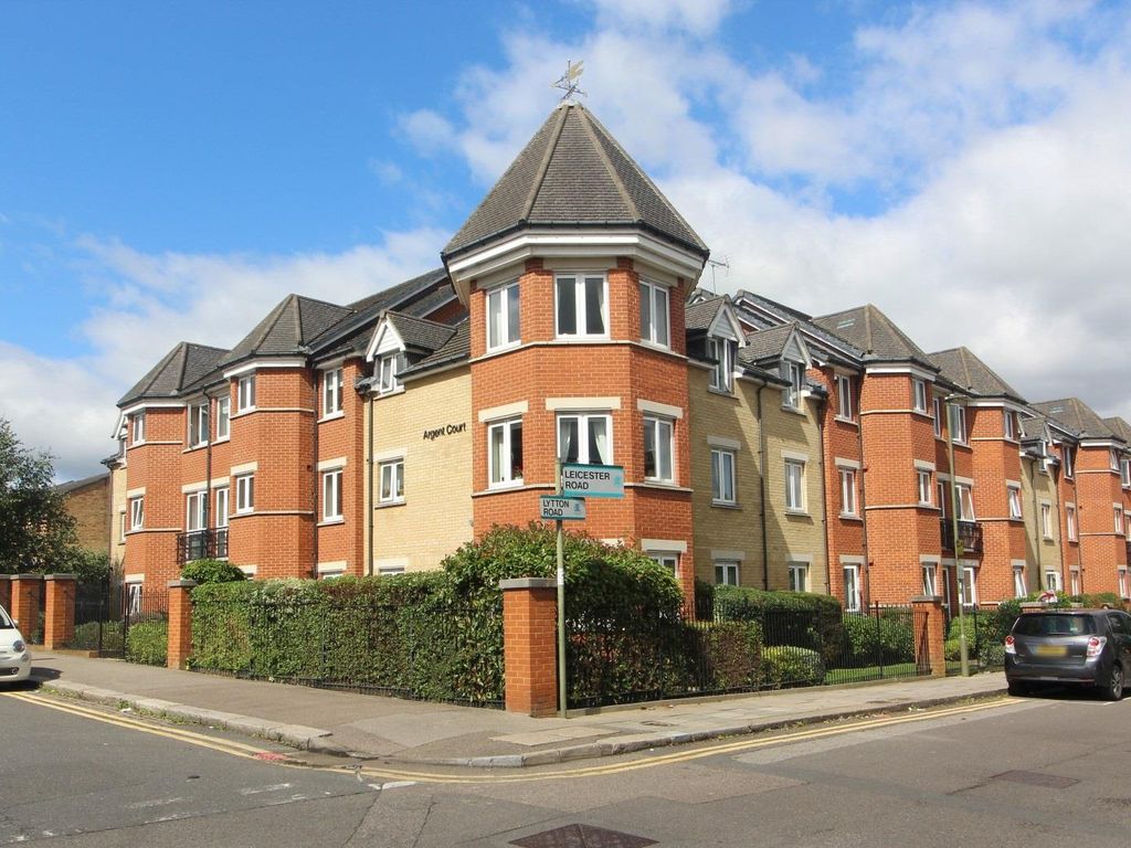 1 bed property for sale in Leicester Road, New Barnet, Barnet EN5, £175,000