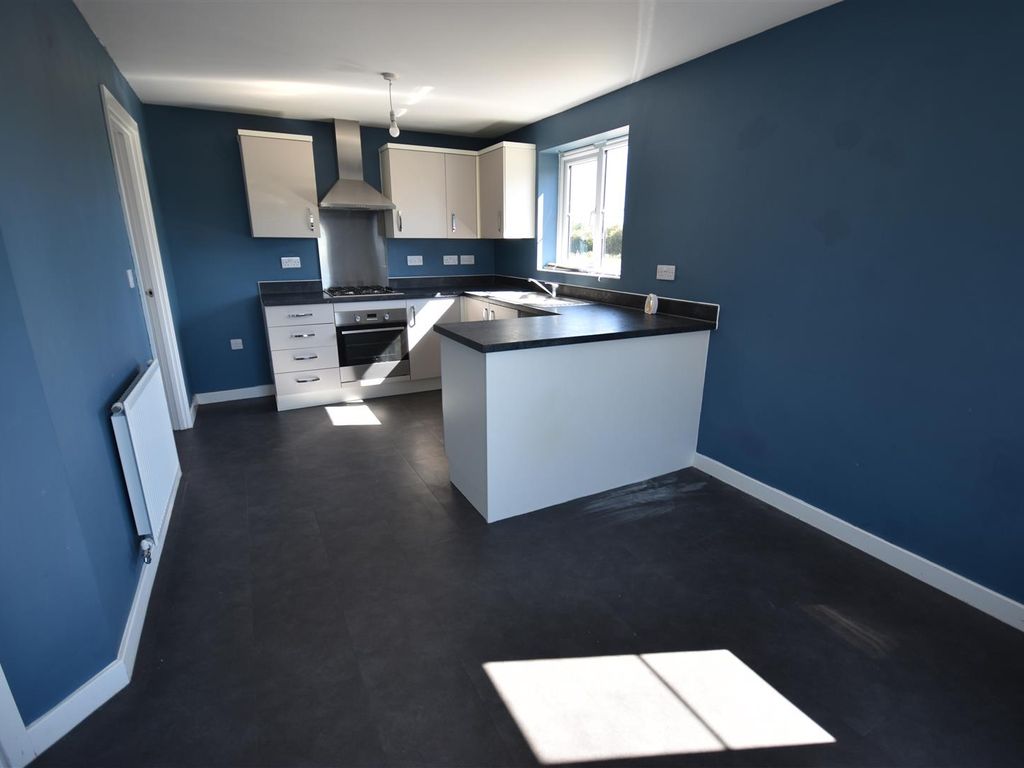 3 bed detached house for sale in Knight Close, Holdingham, Sleaford NG34, £225,000