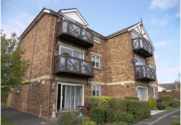2 bed flat for sale in Meadowfield, Whitley Bay, Tyne And Wear NE25, £160,000