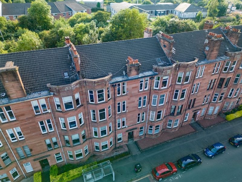 2 bed flat for sale in Kings Park Road, Mount Florida G44, £165,000