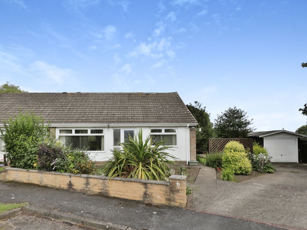 2 bed semi-detached bungalow for sale in James Place, Ulceby DN39, £170,000