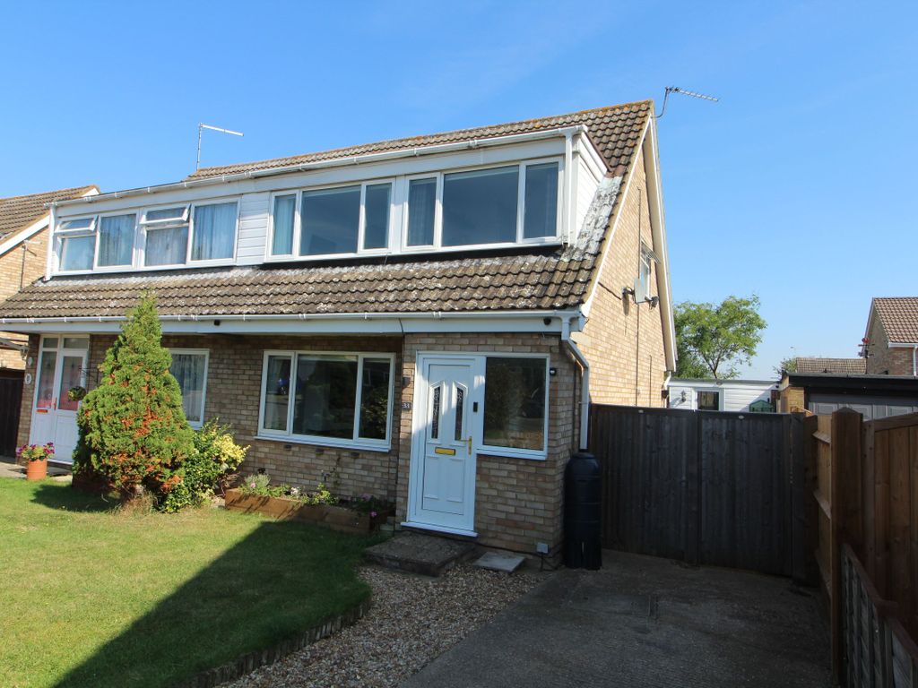 3 bed semi-detached house for sale in Tennyson Drive, Newport Pagnell MK16, £325,000