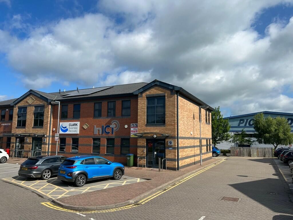 Office for sale in Aberford Road, Leeds, West Yorkshire, West Yorkshire LS25, £395,000