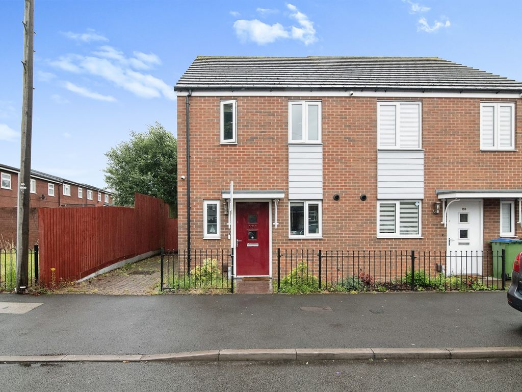 2 bed semi-detached house for sale in Dial Lane, West Bromwich B70, £200,000