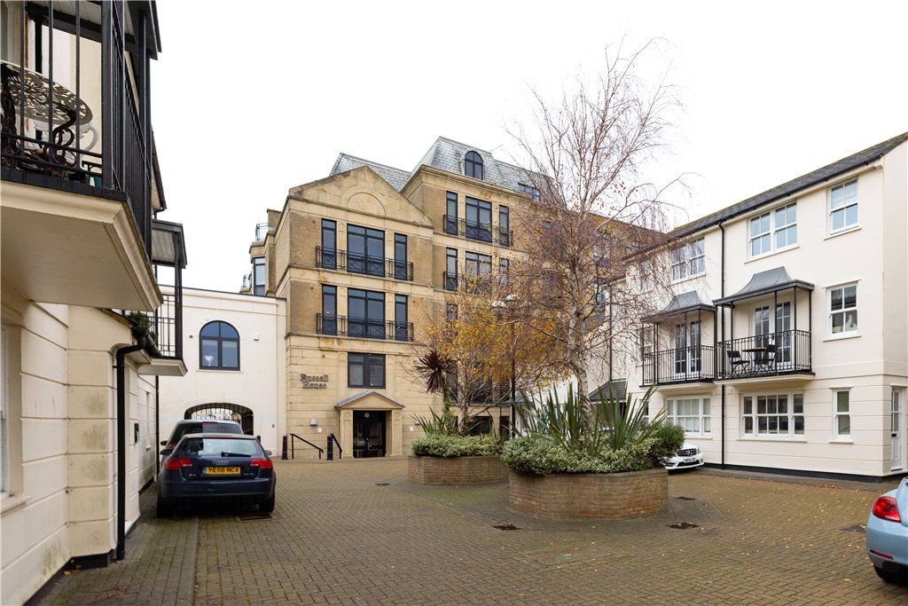 1 bed flat for sale in Russell Mews, Brighton, East Sussex BN1, £335,000