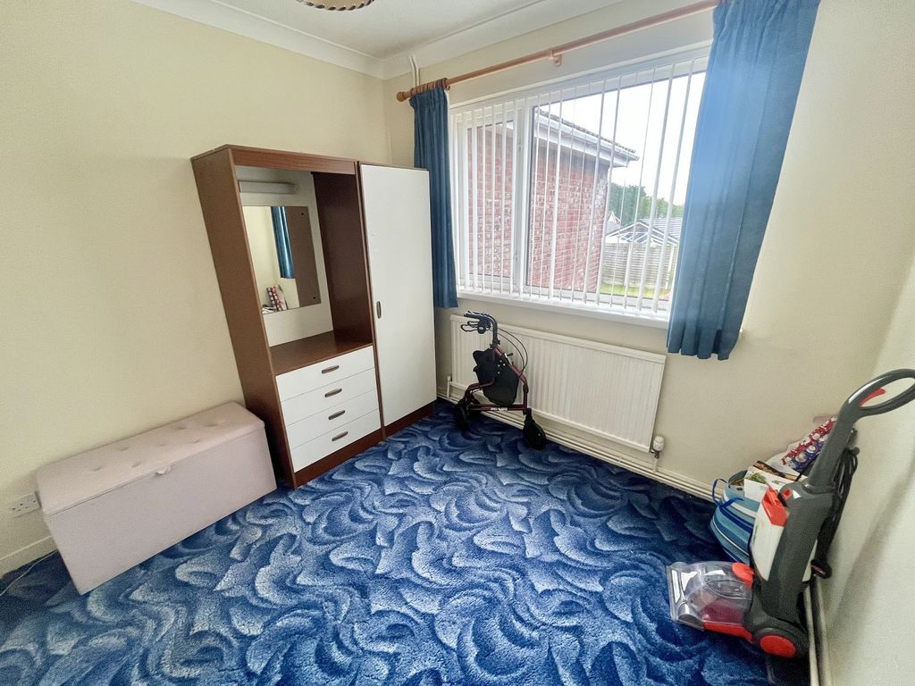 3 bed detached bungalow for sale in Delffordd, Rhos, Pontardawe, Swansea. SA8, £200,000