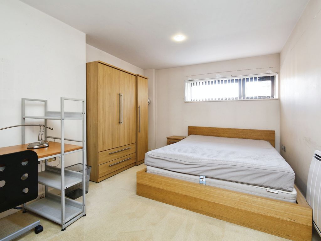 2 bed flat for sale in Freemans Quay, Durham DH1, £250,000
