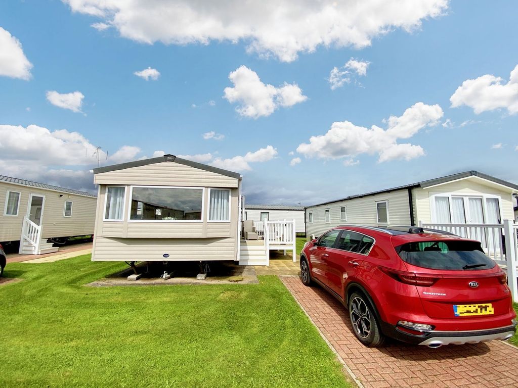 2 bed mobile/park home for sale in Links Road, Amble, Morpeth NE65, £30,000