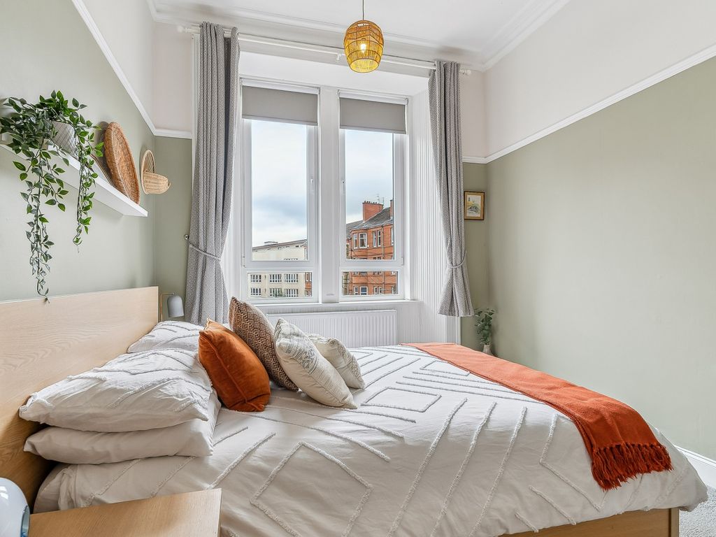 1 bed flat for sale in Tassie Street, Shawlands, Glasgow G41, £169,000