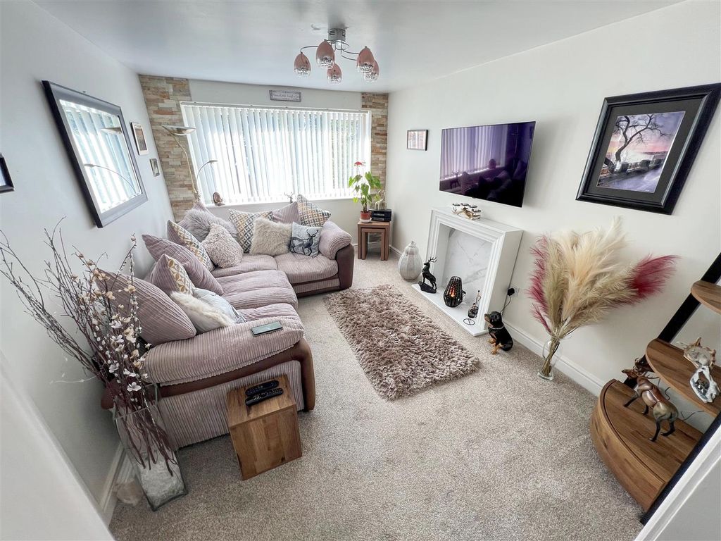 1 bed flat for sale in Bawtry Road, Bessacarr, Doncaster DN4, £85,000