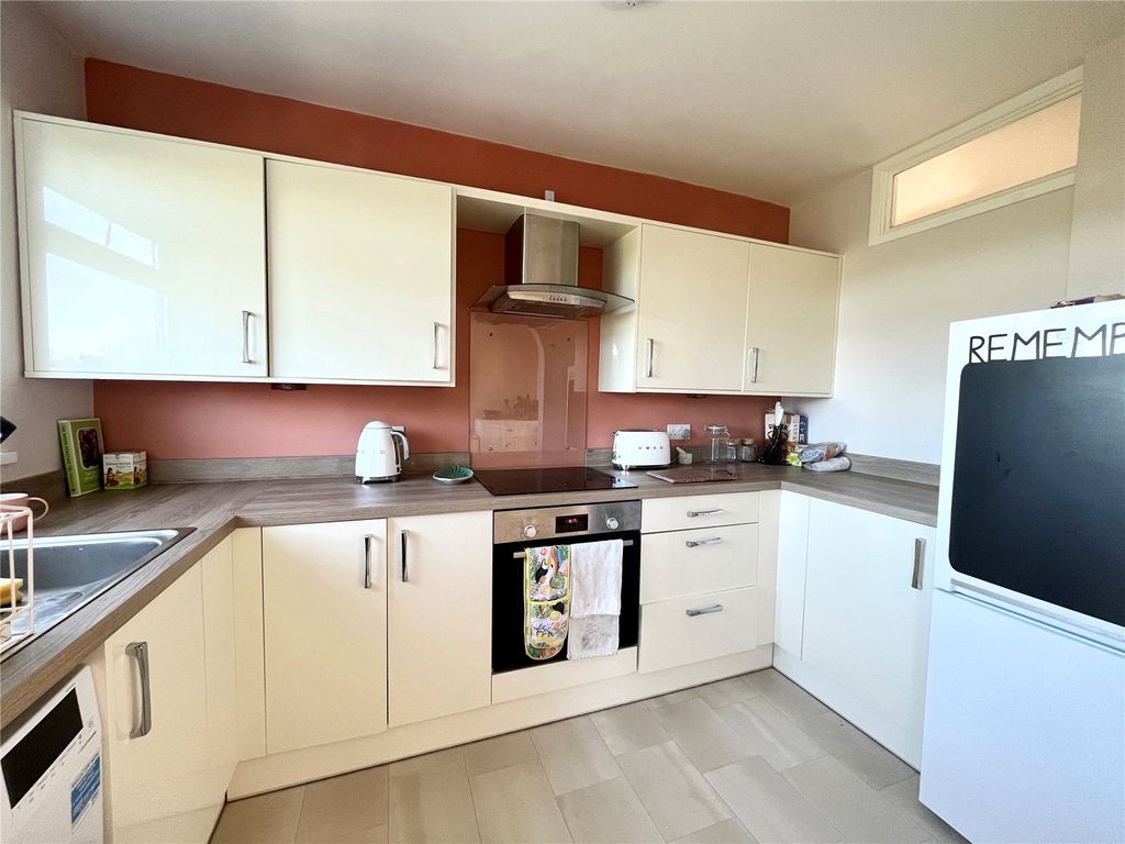 1 bed flat for sale in Brocklehurst Way, Macclesfield, Cheshire SK10, £135,000
