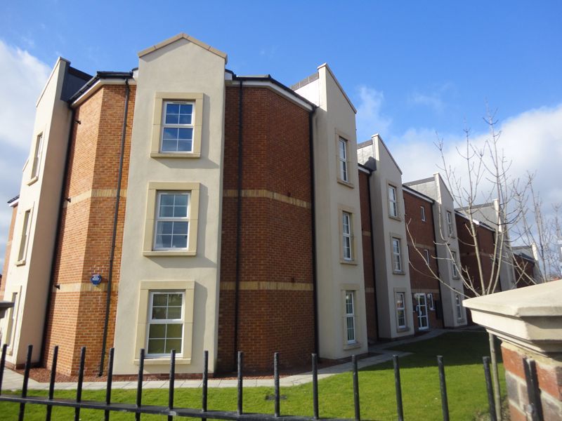 2 bed flat for sale in Alnmouth Court, North Fenham, Newcastle Upon Tyne NE5, £85,000