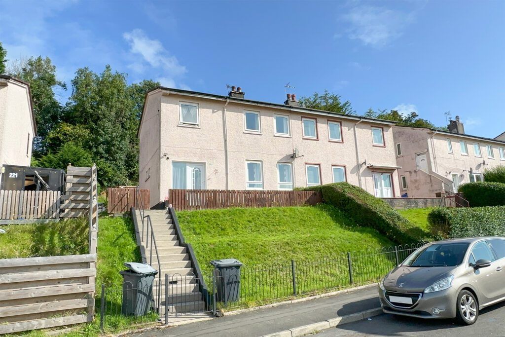 3 bed semi-detached house for sale in Montrose Street, Clydebank G81, £120,000