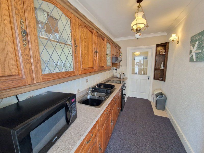 2 bed flat for sale in Morton Crescent, Exmouth EX8, £300,000