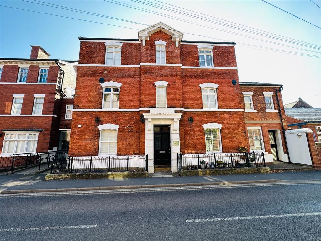 1 bed flat for sale in The Courthouse, New Lane, Selby YO8, £90,000