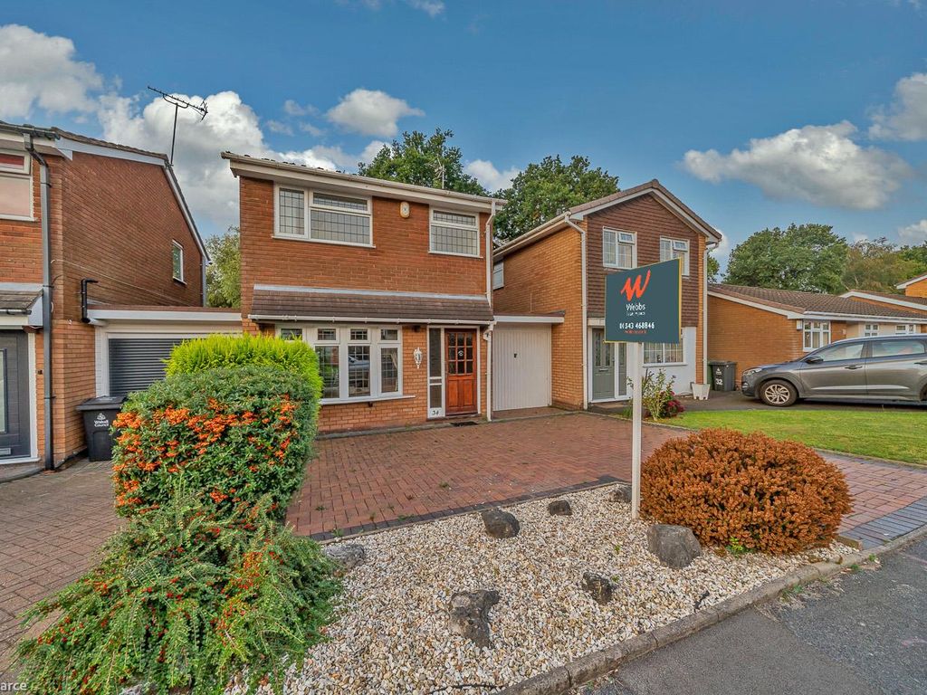 3 bed detached house for sale in Sherringham Drive, Essington, Wolverhampton WV11, £240,000