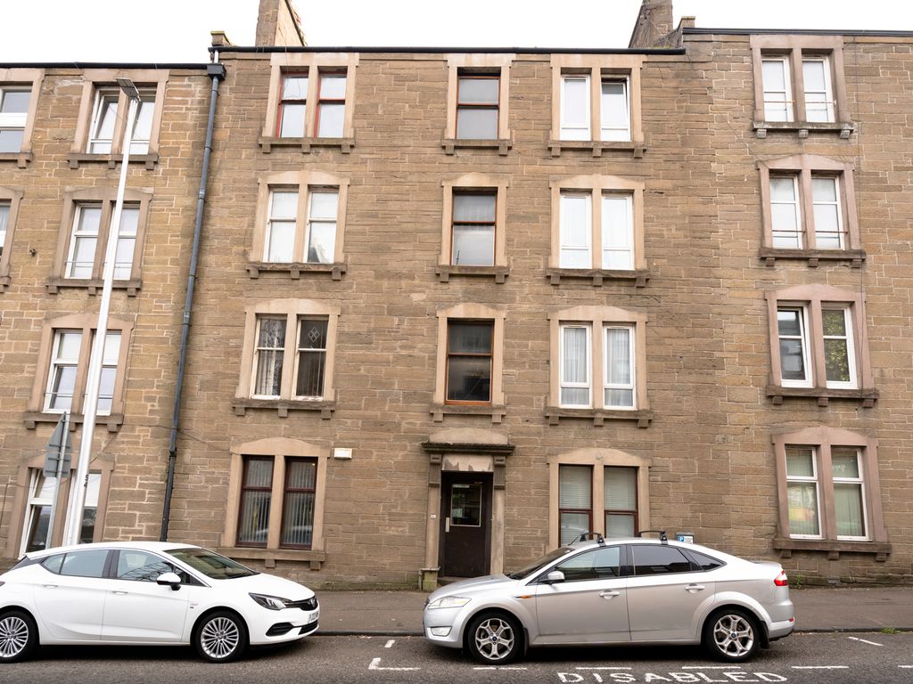 1 bed flat for sale in Blackness Road, Dundee DD2, £81,000