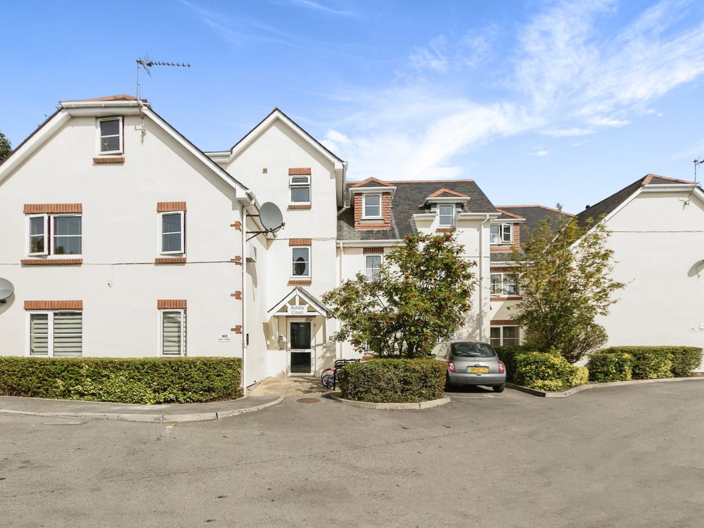 1 bed flat for sale in Ashley Road, Parkstone, Poole, Dorset BH14, £140,000
